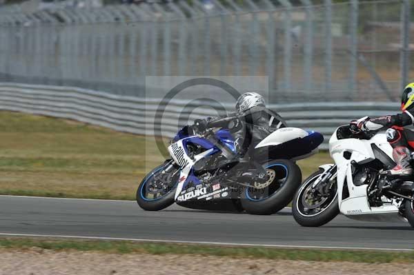 Motorcycle action photographs;donington;donington park leicestershire;donington photographs;event digital images;eventdigitalimages;no limits trackday;peter wileman photography;trackday;trackday digital images;trackday photos