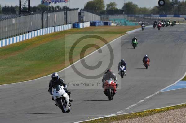 Motorcycle action photographs;donington;donington park leicestershire;donington photographs;event digital images;eventdigitalimages;no limits trackday;peter wileman photography;trackday;trackday digital images;trackday photos