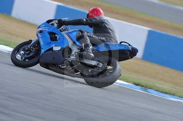 Motorcycle action photographs;donington;donington park leicestershire;donington photographs;event digital images;eventdigitalimages;no limits trackday;peter wileman photography;trackday;trackday digital images;trackday photos
