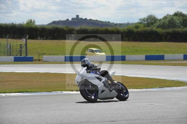 Motorcycle action photographs;donington;donington park leicestershire;donington photographs;event digital images;eventdigitalimages;no limits trackday;peter wileman photography;trackday;trackday digital images;trackday photos