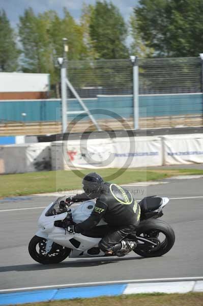 Motorcycle action photographs;donington;donington park leicestershire;donington photographs;event digital images;eventdigitalimages;no limits trackday;peter wileman photography;trackday;trackday digital images;trackday photos