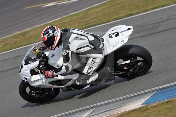 Motorcycle action photographs;donington;donington park leicestershire;donington photographs;event digital images;eventdigitalimages;no limits trackday;peter wileman photography;trackday;trackday digital images;trackday photos