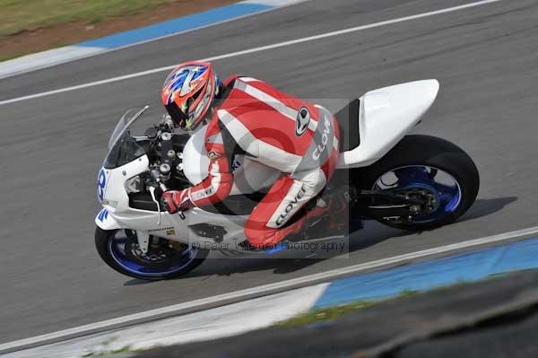 Motorcycle action photographs;donington;donington park leicestershire;donington photographs;event digital images;eventdigitalimages;no limits trackday;peter wileman photography;trackday;trackday digital images;trackday photos