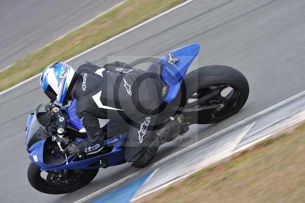 Motorcycle action photographs;donington;donington park leicestershire;donington photographs;event digital images;eventdigitalimages;no limits trackday;peter wileman photography;trackday;trackday digital images;trackday photos