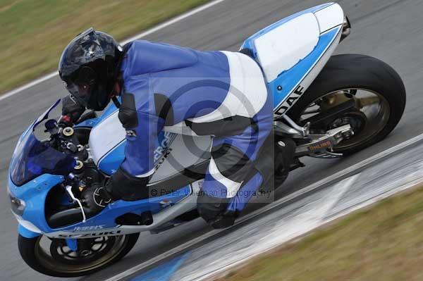 Motorcycle action photographs;donington;donington park leicestershire;donington photographs;event digital images;eventdigitalimages;no limits trackday;peter wileman photography;trackday;trackday digital images;trackday photos