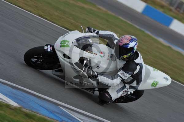 Motorcycle action photographs;donington;donington park leicestershire;donington photographs;event digital images;eventdigitalimages;no limits trackday;peter wileman photography;trackday;trackday digital images;trackday photos