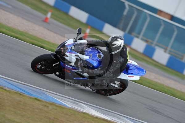 Motorcycle action photographs;donington;donington park leicestershire;donington photographs;event digital images;eventdigitalimages;no limits trackday;peter wileman photography;trackday;trackday digital images;trackday photos