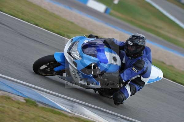 Motorcycle action photographs;donington;donington park leicestershire;donington photographs;event digital images;eventdigitalimages;no limits trackday;peter wileman photography;trackday;trackday digital images;trackday photos