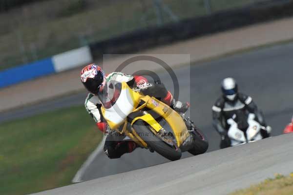 Motorcycle action photographs;donington;donington park leicestershire;donington photographs;event digital images;eventdigitalimages;no limits trackday;peter wileman photography;trackday;trackday digital images;trackday photos