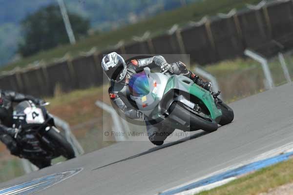 Motorcycle action photographs;donington;donington park leicestershire;donington photographs;event digital images;eventdigitalimages;no limits trackday;peter wileman photography;trackday;trackday digital images;trackday photos