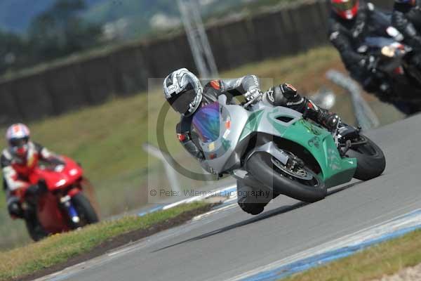 Motorcycle action photographs;donington;donington park leicestershire;donington photographs;event digital images;eventdigitalimages;no limits trackday;peter wileman photography;trackday;trackday digital images;trackday photos