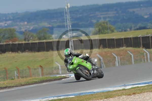 Motorcycle action photographs;donington;donington park leicestershire;donington photographs;event digital images;eventdigitalimages;no limits trackday;peter wileman photography;trackday;trackday digital images;trackday photos