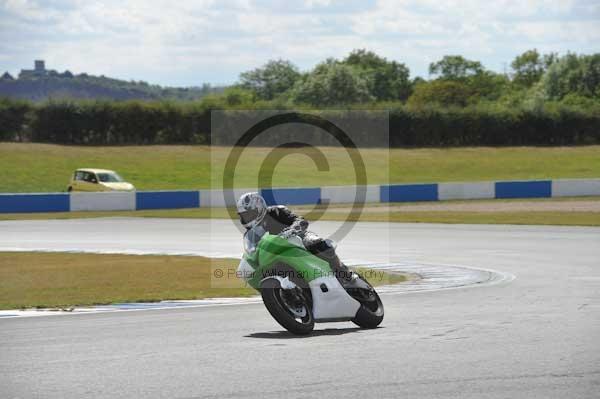 Motorcycle action photographs;donington;donington park leicestershire;donington photographs;event digital images;eventdigitalimages;no limits trackday;peter wileman photography;trackday;trackday digital images;trackday photos