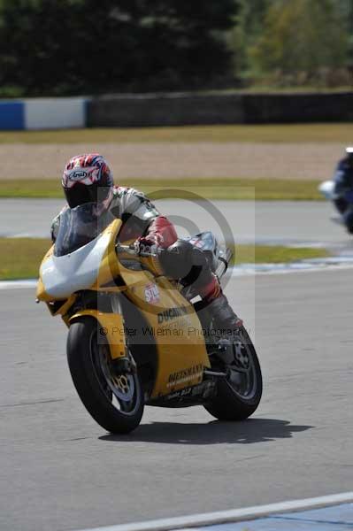 Motorcycle action photographs;donington;donington park leicestershire;donington photographs;event digital images;eventdigitalimages;no limits trackday;peter wileman photography;trackday;trackday digital images;trackday photos