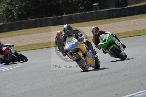 Motorcycle action photographs;donington;donington park leicestershire;donington photographs;event digital images;eventdigitalimages;no limits trackday;peter wileman photography;trackday;trackday digital images;trackday photos