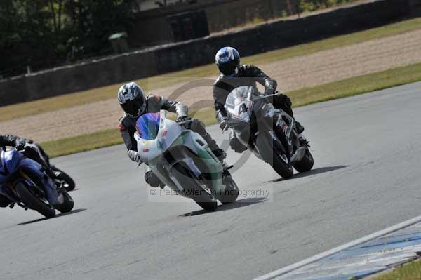 Motorcycle action photographs;donington;donington park leicestershire;donington photographs;event digital images;eventdigitalimages;no limits trackday;peter wileman photography;trackday;trackday digital images;trackday photos
