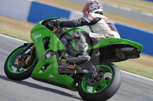 Motorcycle action photographs;donington;donington park leicestershire;donington photographs;event digital images;eventdigitalimages;no limits trackday;peter wileman photography;trackday;trackday digital images;trackday photos