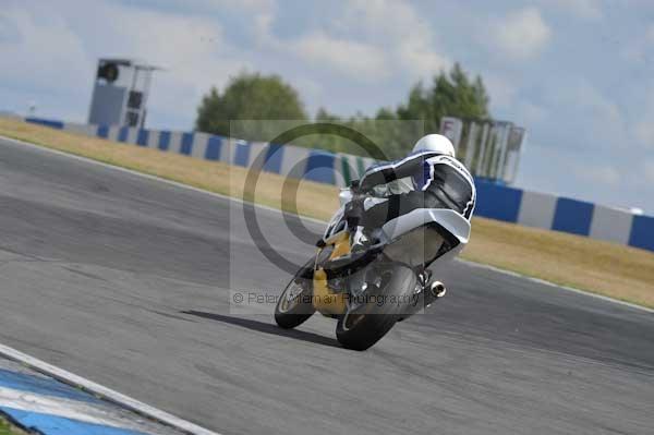 Motorcycle action photographs;donington;donington park leicestershire;donington photographs;event digital images;eventdigitalimages;no limits trackday;peter wileman photography;trackday;trackday digital images;trackday photos