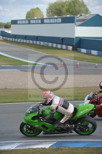 Motorcycle action photographs;donington;donington park leicestershire;donington photographs;event digital images;eventdigitalimages;no limits trackday;peter wileman photography;trackday;trackday digital images;trackday photos