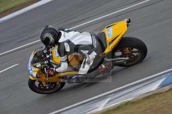 Motorcycle action photographs;donington;donington park leicestershire;donington photographs;event digital images;eventdigitalimages;no limits trackday;peter wileman photography;trackday;trackday digital images;trackday photos