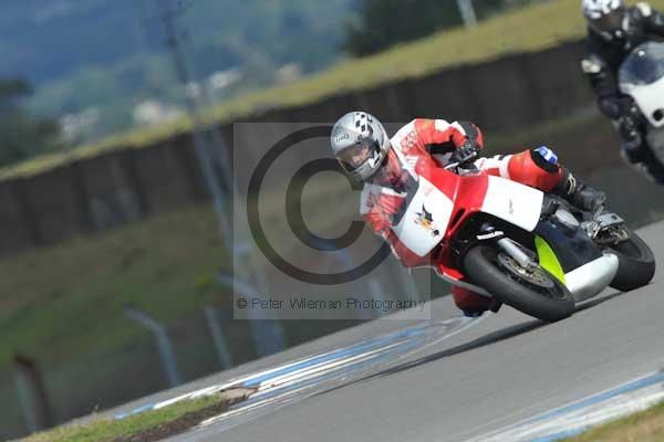 Motorcycle action photographs;donington;donington park leicestershire;donington photographs;event digital images;eventdigitalimages;no limits trackday;peter wileman photography;trackday;trackday digital images;trackday photos