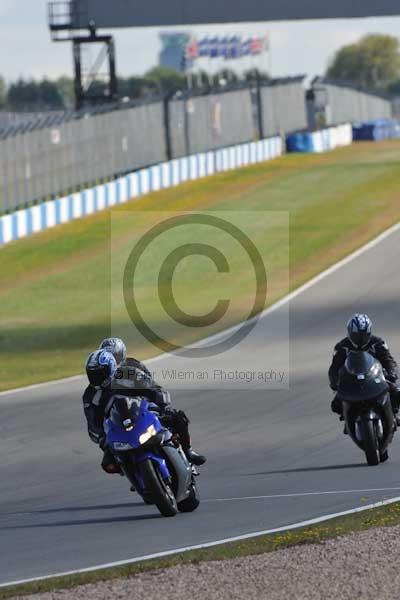Motorcycle action photographs;donington;donington park leicestershire;donington photographs;event digital images;eventdigitalimages;no limits trackday;peter wileman photography;trackday;trackday digital images;trackday photos