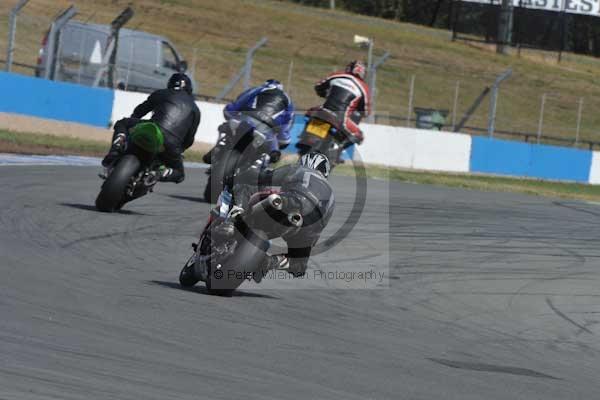 Motorcycle action photographs;donington;donington park leicestershire;donington photographs;event digital images;eventdigitalimages;no limits trackday;peter wileman photography;trackday;trackday digital images;trackday photos