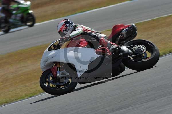 Motorcycle action photographs;donington;donington park leicestershire;donington photographs;event digital images;eventdigitalimages;no limits trackday;peter wileman photography;trackday;trackday digital images;trackday photos