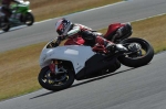 Motorcycle-action-photographs;donington;donington-park-leicestershire;donington-photographs;event-digital-images;eventdigitalimages;no-limits-trackday;peter-wileman-photography;trackday;trackday-digital-images;trackday-photos