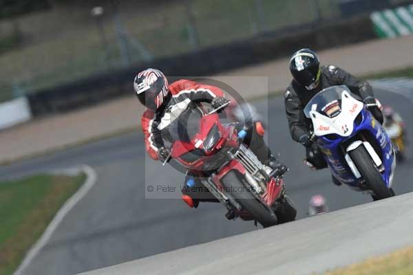 Motorcycle action photographs;donington;donington park leicestershire;donington photographs;event digital images;eventdigitalimages;no limits trackday;peter wileman photography;trackday;trackday digital images;trackday photos