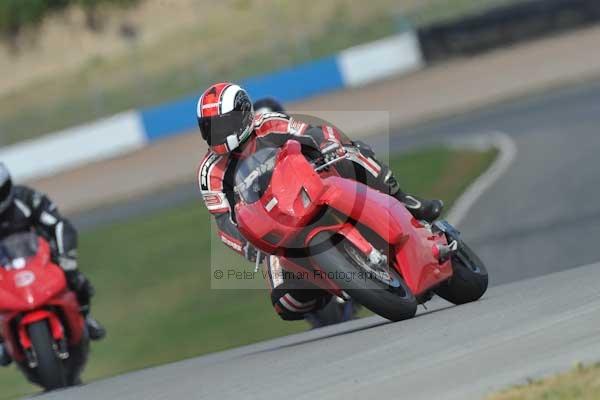 Motorcycle action photographs;donington;donington park leicestershire;donington photographs;event digital images;eventdigitalimages;no limits trackday;peter wileman photography;trackday;trackday digital images;trackday photos