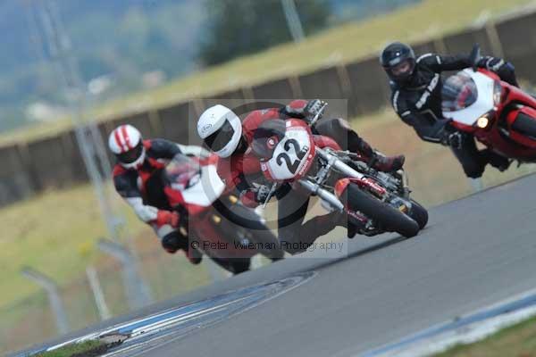 Motorcycle action photographs;donington;donington park leicestershire;donington photographs;event digital images;eventdigitalimages;no limits trackday;peter wileman photography;trackday;trackday digital images;trackday photos