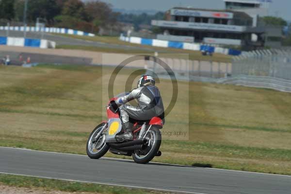 Motorcycle action photographs;donington;donington park leicestershire;donington photographs;event digital images;eventdigitalimages;no limits trackday;peter wileman photography;trackday;trackday digital images;trackday photos