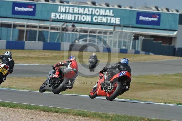 Motorcycle action photographs;donington;donington park leicestershire;donington photographs;event digital images;eventdigitalimages;no limits trackday;peter wileman photography;trackday;trackday digital images;trackday photos