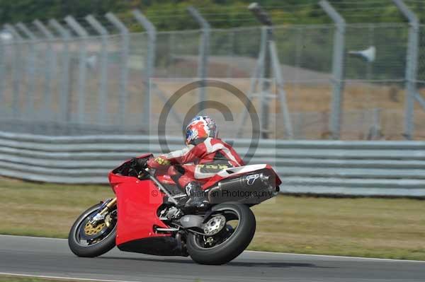 Motorcycle action photographs;donington;donington park leicestershire;donington photographs;event digital images;eventdigitalimages;no limits trackday;peter wileman photography;trackday;trackday digital images;trackday photos