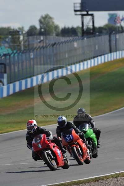 Motorcycle action photographs;donington;donington park leicestershire;donington photographs;event digital images;eventdigitalimages;no limits trackday;peter wileman photography;trackday;trackday digital images;trackday photos