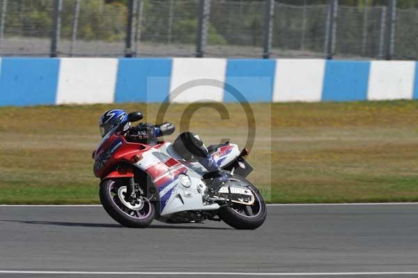 Motorcycle action photographs;donington;donington park leicestershire;donington photographs;event digital images;eventdigitalimages;no limits trackday;peter wileman photography;trackday;trackday digital images;trackday photos