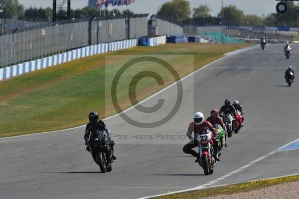 Motorcycle action photographs;donington;donington park leicestershire;donington photographs;event digital images;eventdigitalimages;no limits trackday;peter wileman photography;trackday;trackday digital images;trackday photos