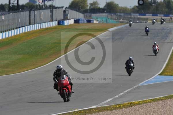 Motorcycle action photographs;donington;donington park leicestershire;donington photographs;event digital images;eventdigitalimages;no limits trackday;peter wileman photography;trackday;trackday digital images;trackday photos
