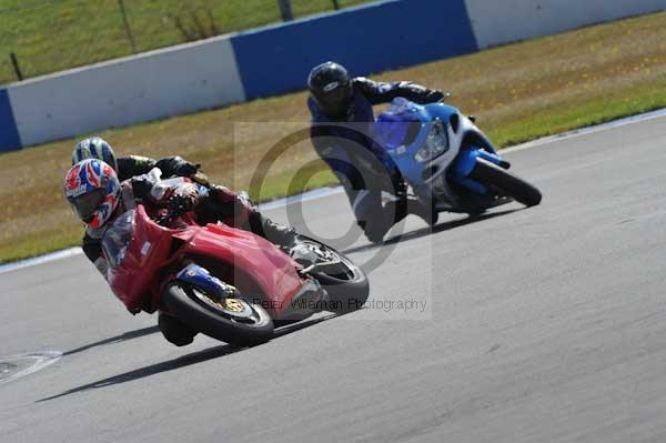 Motorcycle action photographs;donington;donington park leicestershire;donington photographs;event digital images;eventdigitalimages;no limits trackday;peter wileman photography;trackday;trackday digital images;trackday photos