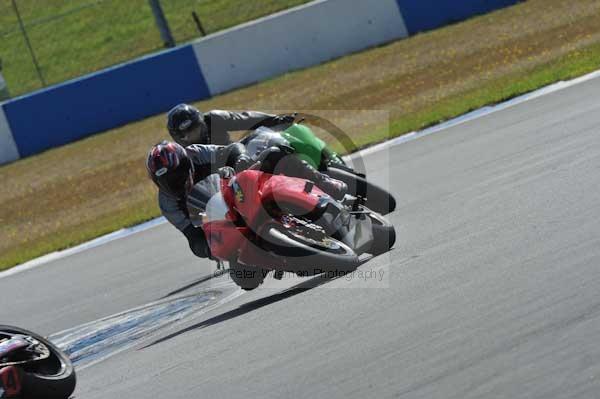 Motorcycle action photographs;donington;donington park leicestershire;donington photographs;event digital images;eventdigitalimages;no limits trackday;peter wileman photography;trackday;trackday digital images;trackday photos