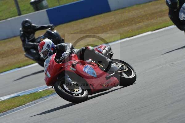 Motorcycle action photographs;donington;donington park leicestershire;donington photographs;event digital images;eventdigitalimages;no limits trackday;peter wileman photography;trackday;trackday digital images;trackday photos