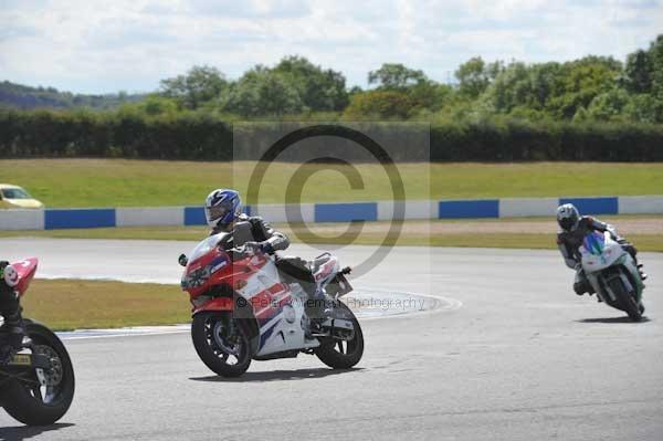 Motorcycle action photographs;donington;donington park leicestershire;donington photographs;event digital images;eventdigitalimages;no limits trackday;peter wileman photography;trackday;trackday digital images;trackday photos