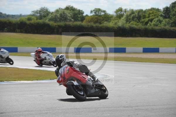 Motorcycle action photographs;donington;donington park leicestershire;donington photographs;event digital images;eventdigitalimages;no limits trackday;peter wileman photography;trackday;trackday digital images;trackday photos