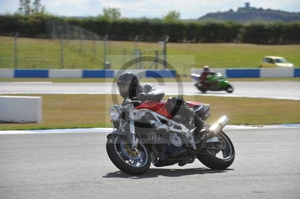 Motorcycle action photographs;donington;donington park leicestershire;donington photographs;event digital images;eventdigitalimages;no limits trackday;peter wileman photography;trackday;trackday digital images;trackday photos