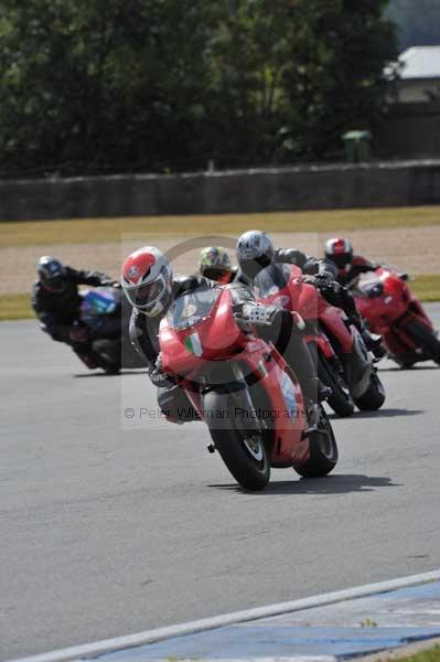 Motorcycle action photographs;donington;donington park leicestershire;donington photographs;event digital images;eventdigitalimages;no limits trackday;peter wileman photography;trackday;trackday digital images;trackday photos