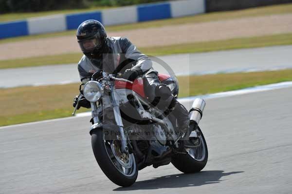 Motorcycle action photographs;donington;donington park leicestershire;donington photographs;event digital images;eventdigitalimages;no limits trackday;peter wileman photography;trackday;trackday digital images;trackday photos