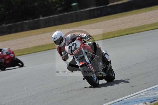 Motorcycle action photographs;donington;donington park leicestershire;donington photographs;event digital images;eventdigitalimages;no limits trackday;peter wileman photography;trackday;trackday digital images;trackday photos