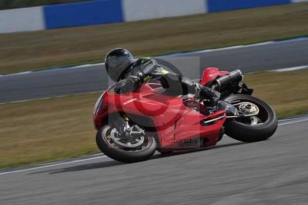 Motorcycle action photographs;donington;donington park leicestershire;donington photographs;event digital images;eventdigitalimages;no limits trackday;peter wileman photography;trackday;trackday digital images;trackday photos