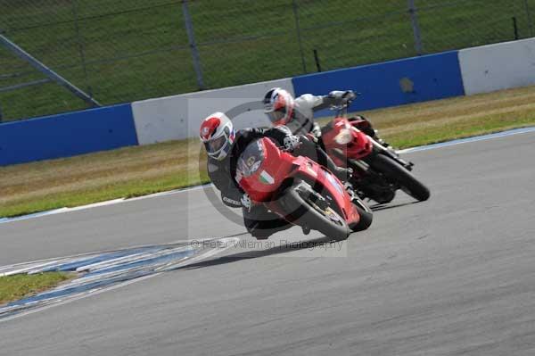 Motorcycle action photographs;donington;donington park leicestershire;donington photographs;event digital images;eventdigitalimages;no limits trackday;peter wileman photography;trackday;trackday digital images;trackday photos